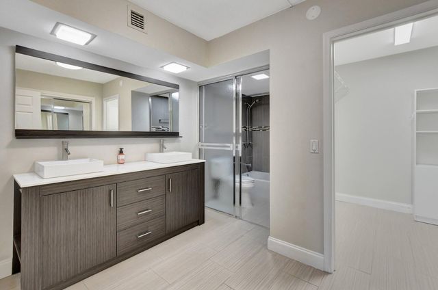 800 E Camino 4110, Boca Raton, FL 33432