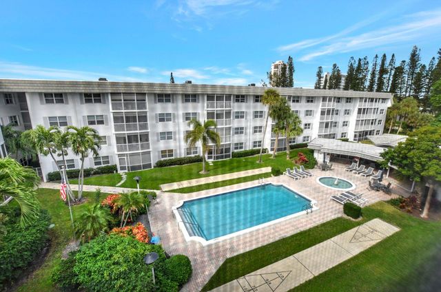 800 E Camino 4110, Boca Raton, FL 33432