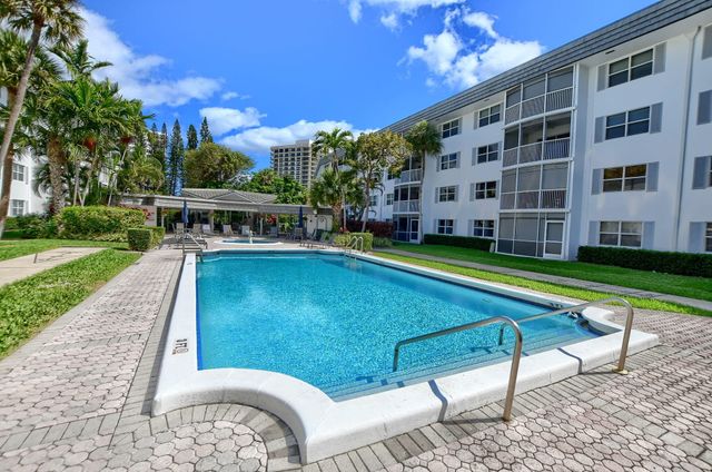 800 E Camino 4110, Boca Raton, FL 33432