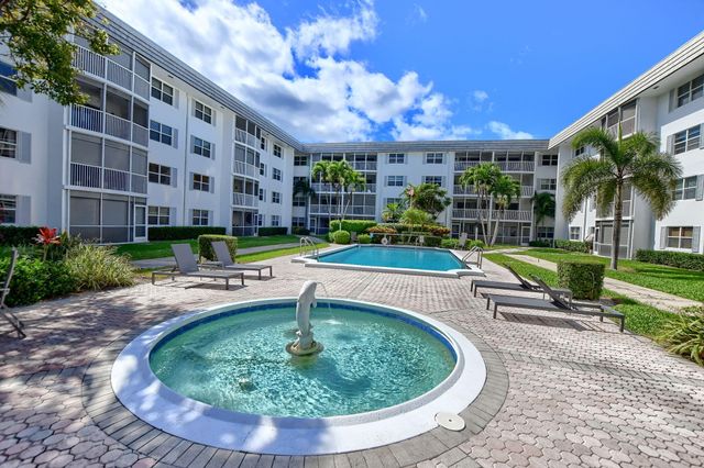 800 E Camino 4110, Boca Raton, FL 33432