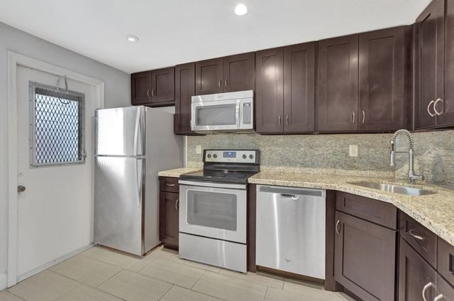 800 E Camino 4110, Boca Raton, FL 33432