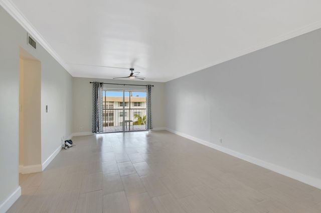 800 E Camino 4110, Boca Raton, FL 33432