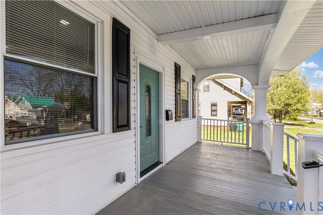 116 Lafayette Ave, Colonial Heights, VA 23834