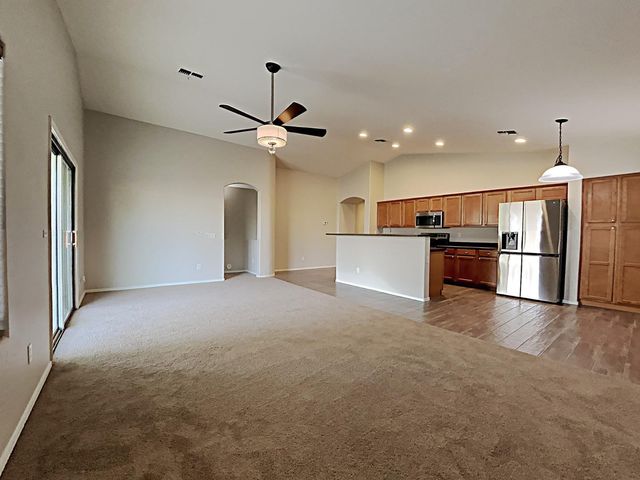 35468 N Shorthorn Trail, San Tan Valley, AZ 85143