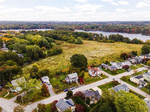 55 Miller Avenue, East Providence, RI 02916