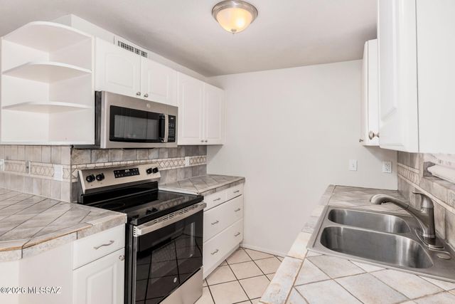 4751 S Primrose Street, Tucson, AZ 85730