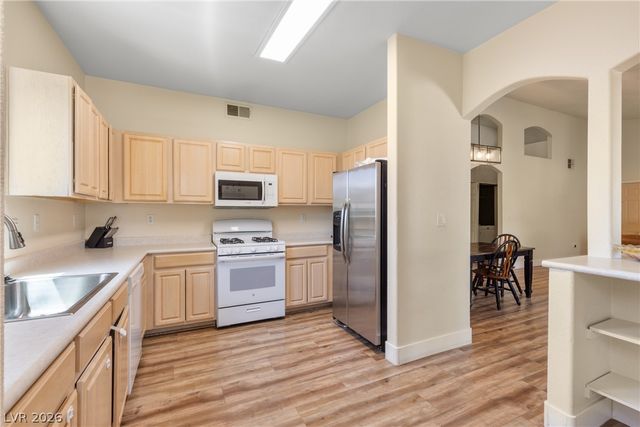 3924 Quiet Pine Street 203, Las Vegas, NV 89108
