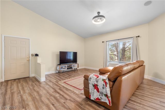 3924 Quiet Pine Street 203, Las Vegas, NV 89108