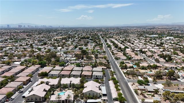 3924 Quiet Pine Street 203, Las Vegas, NV 89108