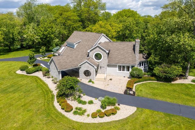 2323 Colts Neck Road, Blacklick, OH 43004
