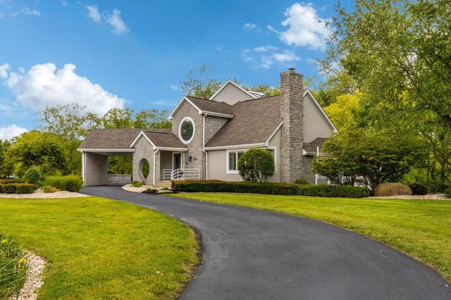2323 Colts Neck Road, Blacklick, OH 43004