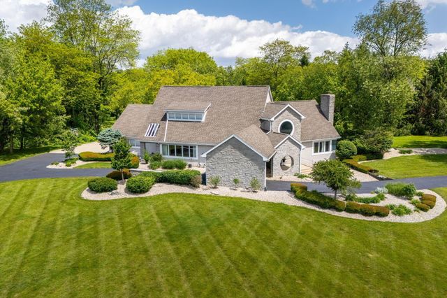 2323 Colts Neck Road, Blacklick, OH 43004