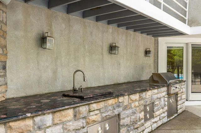 2323 Colts Neck Road, Blacklick, OH 43004