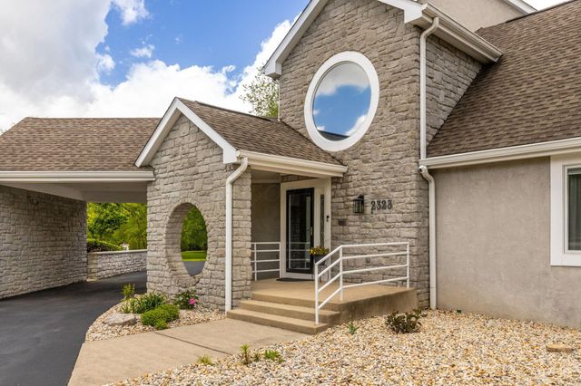 2323 Colts Neck Road, Blacklick, OH 43004
