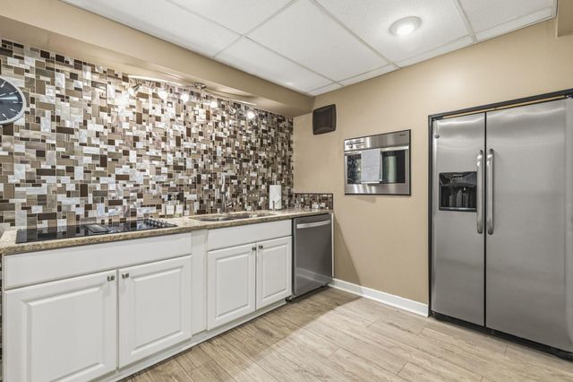 2323 Colts Neck Road, Blacklick, OH 43004