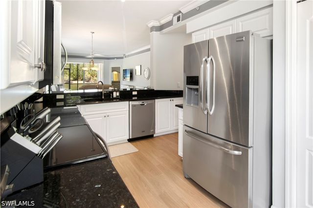 7515 Stoneybrook DR 811, Naples, FL 34112
