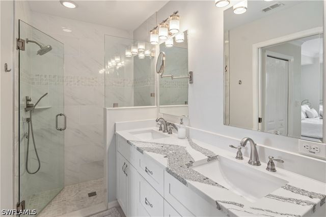 7515 Stoneybrook DR 811, Naples, FL 34112