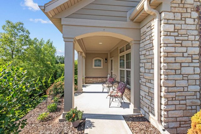 2379 E GLENHURST LANE, Appleton, WI 54913