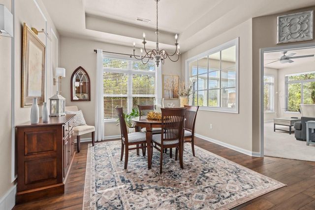 2379 E GLENHURST LANE, Appleton, WI 54913