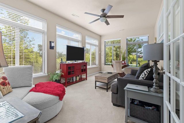 2379 E GLENHURST LANE, Appleton, WI 54913