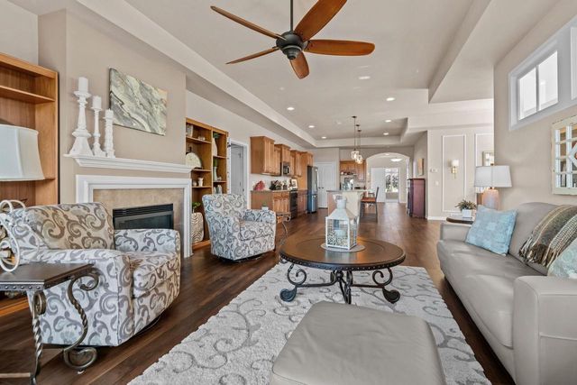 2379 E GLENHURST LANE, Appleton, WI 54913