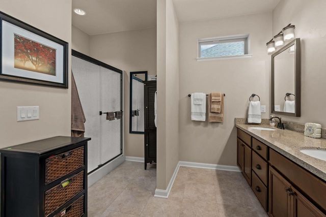 2379 E GLENHURST LANE, Appleton, WI 54913