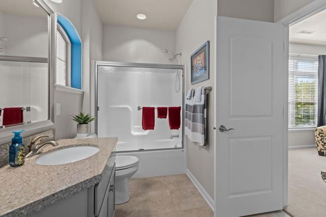 2379 E GLENHURST LANE, Appleton, WI 54913