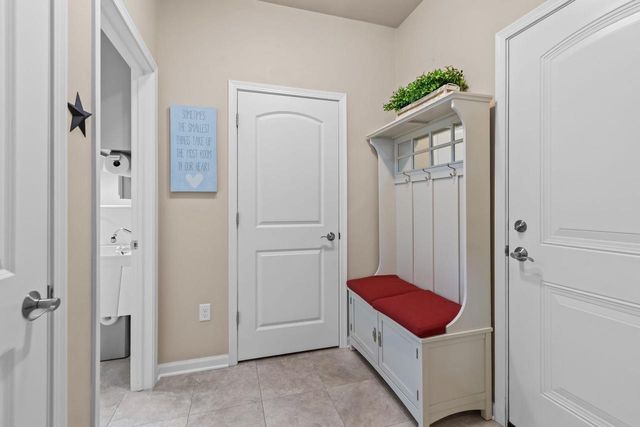 2379 E GLENHURST LANE, Appleton, WI 54913