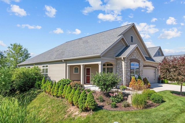 2379 E GLENHURST LANE, Appleton, WI 54913
