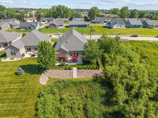 2379 E GLENHURST LANE, Appleton, WI 54913