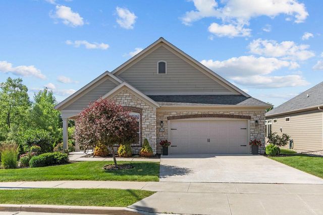 2379 E GLENHURST LANE, Appleton, WI 54913