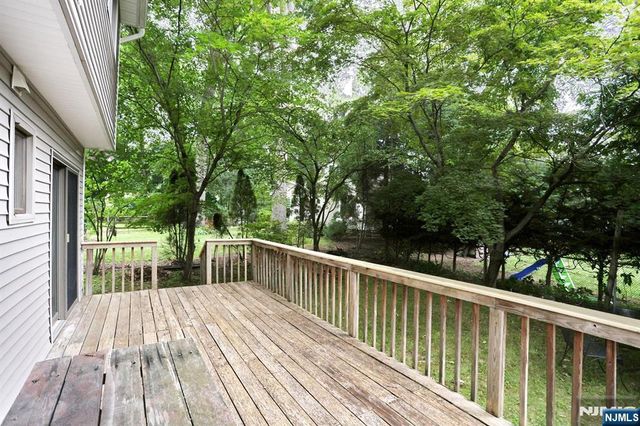 515 N Monroe Street, Ridgewood, NJ 07450