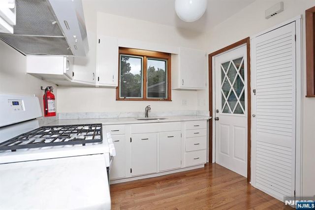 515 N Monroe Street, Ridgewood, NJ 07450