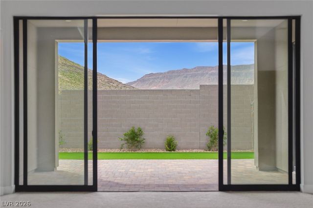 11143 Concord Valley Drive, Las Vegas, NV 89135