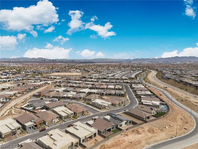 11143 Concord Valley Drive, Las Vegas, NV 89135