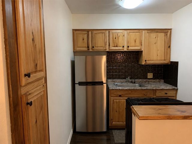1111 W 10th ST 107, Austin, TX 78703