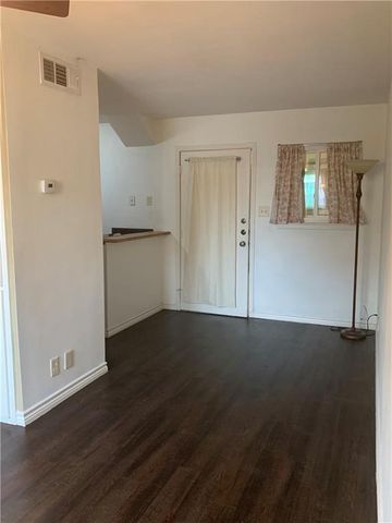 1111 W 10th ST 107, Austin, TX 78703