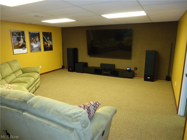 2740 S Canyon Trail, Hinckley, OH 44233