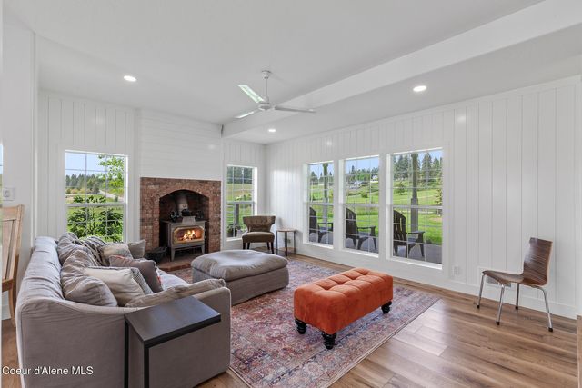 5368 E Dodd RD, Hayden, ID 83835