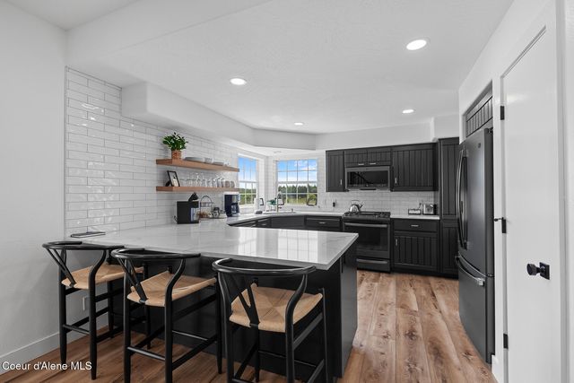 5368 E Dodd RD, Hayden, ID 83835