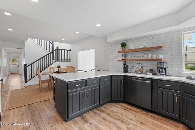 5368 E Dodd RD, Hayden, ID 83835
