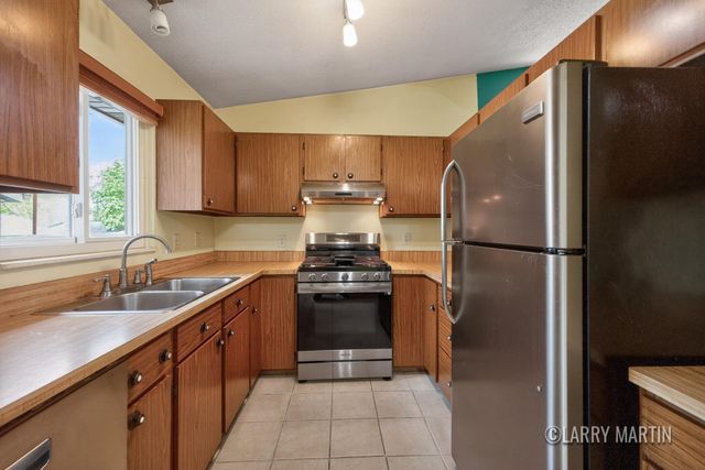 156 58th Street SE, Grand Rapids, MI 49548
