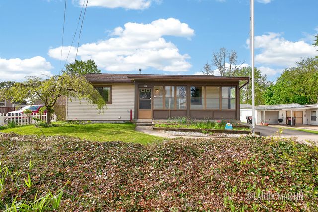 156 58th Street SE, Grand Rapids, MI 49548