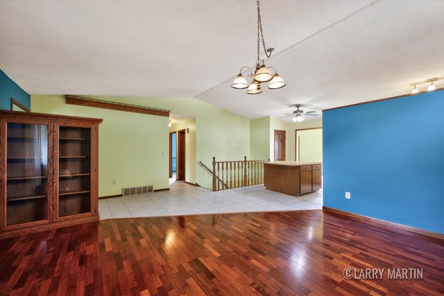 156 58th Street SE, Grand Rapids, MI 49548