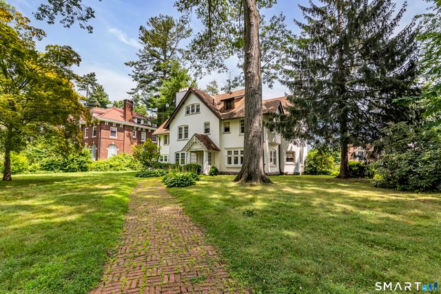 856 Prospect Avenue, Hartford, CT 06105