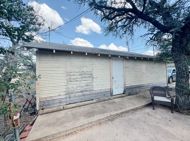 3410 Austin Avenue, Brownwood, TX 76801