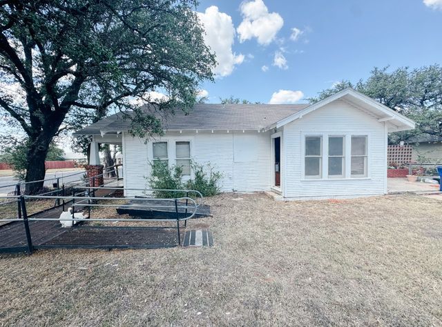 3410 Austin Avenue, Brownwood, TX 76801