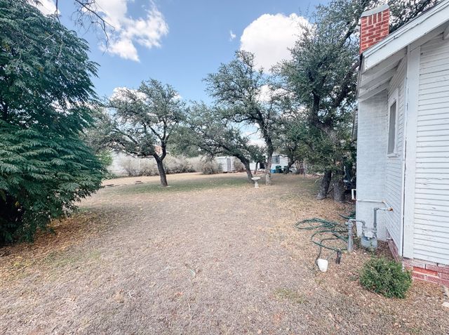 3410 Austin Avenue, Brownwood, TX 76801