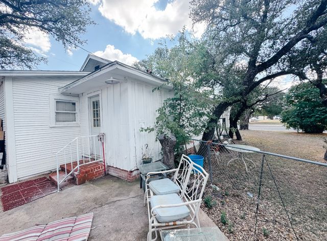 3410 Austin Avenue, Brownwood, TX 76801