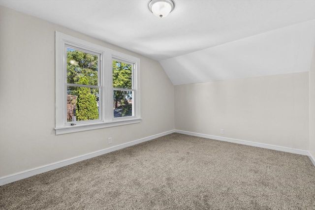 1810 Flett AVENUE, Racine, WI 53403